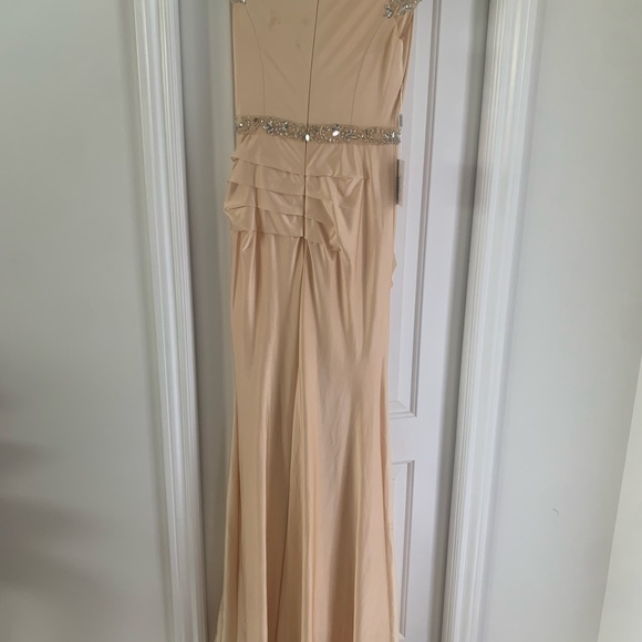 Evening gown - Picture 3 of 4